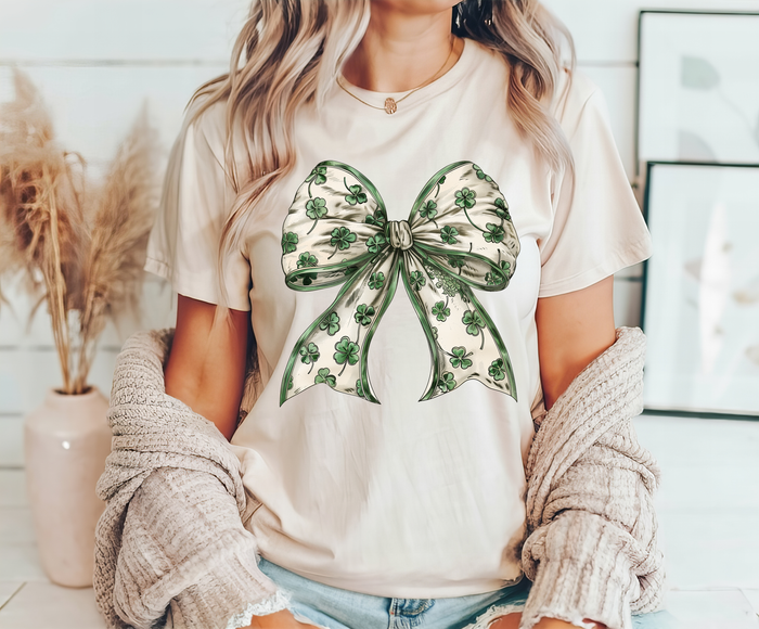 Vintage Clover Bow